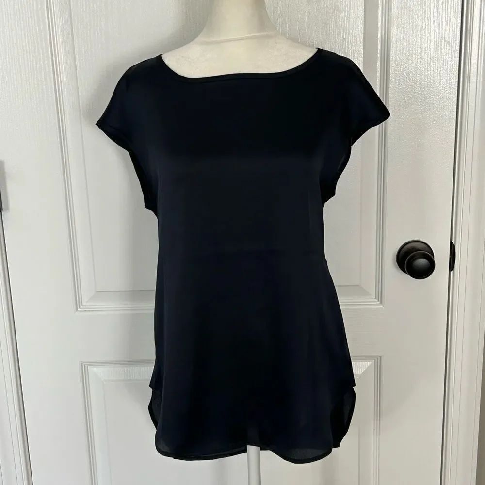 Banana Republic Women’s Midnight Blue Women's Short Cap Sleeve Top Size XS